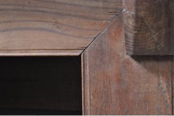 アンティーク家具　李朝家具　総欅(ケヤキ)材　分厚い天板と框組みの重厚な佇まいが魅力的な米びつ