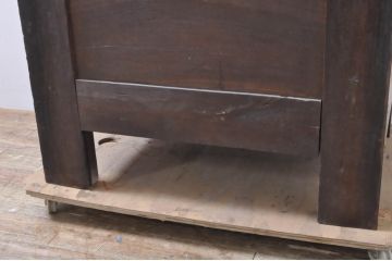 アンティーク家具　李朝家具　総欅(ケヤキ)材　分厚い天板と框組みの重厚な佇まいが魅力的な米びつ