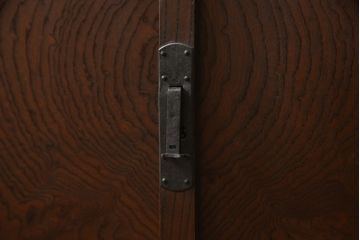 和製アンティーク　美品!!　前面欅(ケヤキ)材　会津地方　小振りなサイズが取り入れやすい帳場箪笥(時代箪笥、収納タンス、小箪笥、引き出し)(R-065938)