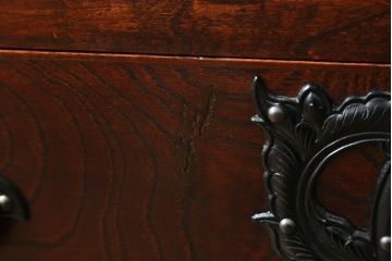 中古　岩谷堂箪笥　桜木家具店作　黒々とした金具が重厚な雰囲気を高めるチェスト(引き出し、衣装箪笥、整理箪笥、和タンス)(R-065951)