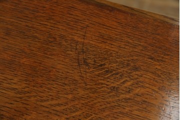 イギリスアンティーク　オーク材　両面引き出し付きのバタフライサイドテーブル　(R-065953)