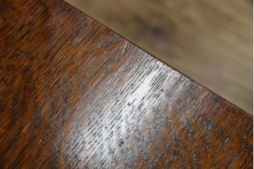 イギリスアンティーク　オーク材　両面引き出し付きのバタフライサイドテーブル　(R-065953)