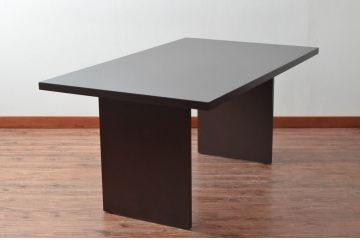 中古　arflex(アルフレックス)　BONTE(ボンテ)　Cini Boeri(チニ・ボエリ)デザイン　シンプルながらスタイリッシュな佇まいが魅力の4人掛けダイニングテーブル(6人掛け、作業台、食卓)(定価約25万円)(R-065956)
