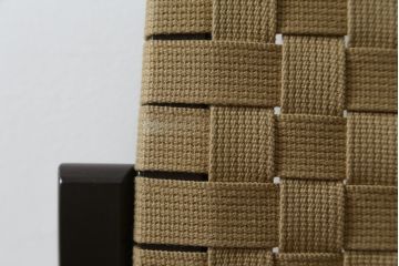 中古　美品　arflex(アルフレックス)　NT SLIM(エヌティー スリム)　スタイリッシュなデザインが魅力のアームレスチェア2脚セット (スタッキングチェア、ダイニングチェア、椅子、イス)(1脚定価約85000円)(R-065957)