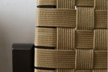 中古　美品　arflex(アルフレックス)　NT SLIM(エヌティー スリム)　スタイリッシュなデザインが魅力のアームレスチェア2脚セット (スタッキングチェア、ダイニングチェア、椅子、イス)(1脚定価約85000円)(R-065957)