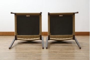 中古　美品　arflex(アルフレックス)　NT SLIM(エヌティー スリム)　スタイリッシュなデザインが魅力のアームレスチェア2脚セット (スタッキングチェア、ダイニングチェア、椅子、イス)(1脚定価約85000円)(R-065957)