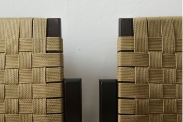 中古　美品　arflex(アルフレックス)　NT SLIM(エヌティー スリム)　スタイリッシュなデザインが魅力のアームレスチェア2脚セット (スタッキングチェア、ダイニングチェア、椅子、イス)(1脚定価約85000円)(R-065958)