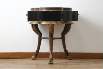 中古　MAITLAND-SMITH(メートランドスミス)　ユニークなデザインが魅力!ディスプレイとしてもおすすめのサイドテーブル(ナイトテーブル、花台、飾り台)(R-065960)