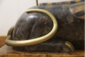 中古　MAITLAND SMITH(メートランドスミス)　職人による象嵌技術が詰まった芸術品のようなスフィンクスカクテルテーブル(ローテーブル、センターテーブル、ガラス天板テーブル)(定価約137万円)(R-065961)