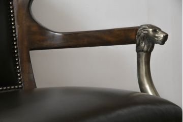 中古　MAITLAND SMITH(メートランドスミス)　ライオンヘッドのモチーフがクラシカルな雰囲気を高めるアームチェア(サロンチェア、ダイニングチェア、ワークチェア)(R-065963)