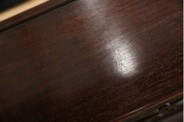 和製ビンテージ　国産　唐木指物　総紫檀(シタン)材　総漆塗り　上品な佇まいが魅力の茶棚(茶箪笥、飾り棚、違い棚、戸棚、ヴィンテージ)(R-065971)