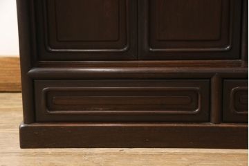 和製ビンテージ　国産　唐木指物　総紫檀(シタン)材　総漆塗り　上品な佇まいが魅力の茶棚(茶箪笥、飾り棚、違い棚、戸棚、ヴィンテージ)(R-065971)