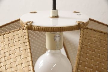 和製ビンテージ　希少な廃盤品　YAMAGIWA(ヤマギワ)　近藤昭作　竹のあかり　和モダンスタイルやナチュラルテイストの空間づくりにおすすめ!!竹あんどんの天井照明(行灯、行燈、吊り下げ照明、ペンダントライト、シェード、電笠、ヴィンテージ)(R-065981)