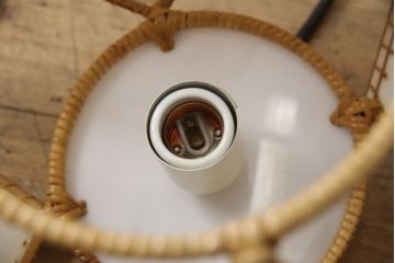 和製ビンテージ　希少な廃盤品　YAMAGIWA(ヤマギワ)　近藤昭作　竹のあかり　和モダンスタイルやナチュラルテイストの空間づくりにおすすめ!!竹あんどんの天井照明(行灯、行燈、吊り下げ照明、ペンダントライト、シェード、電笠、ヴィンテージ)(R-065981)