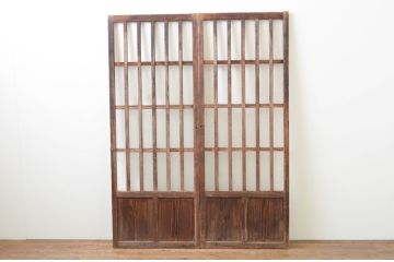 アンティーク建具　ダイヤガラス入り　古き良き時代の趣を感じる幅狭玄関戸2枚セット(引き戸、ガラス戸、格子戸)(R-065990)