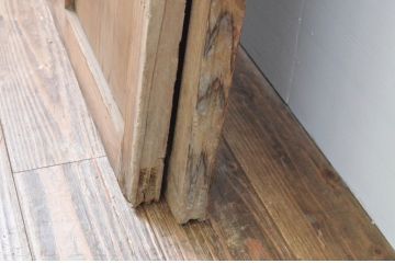 アンティーク建具　ダイヤガラス入り　古き良き時代の趣を感じる幅狭玄関戸2枚セット(引き戸、ガラス戸、格子戸)(R-065990)