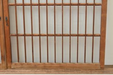 アンティーク建具　レトロな空間演出におすすめ!格子入りのガラス窓2枚セット(引き戸、ガラス戸)(R-066001)