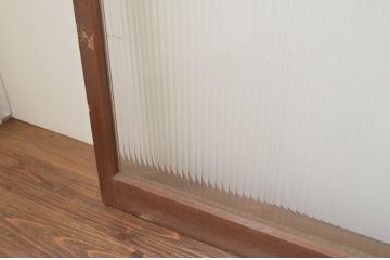 アンティーク建具　レトロな雰囲気が魅力的!!シンプルなデザインのモールガラス窓4枚セット(ガラス戸、引き戸)(R-066006)