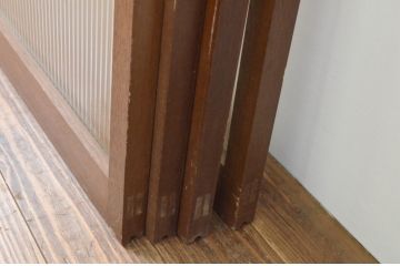 アンティーク建具　レトロな雰囲気が魅力的!!シンプルなデザインのモールガラス窓4枚セット(ガラス戸、引き戸)(R-066006)