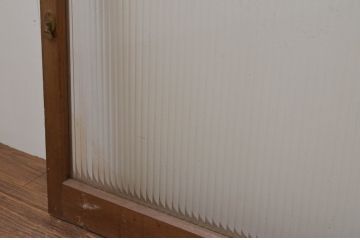 アンティーク建具　レトロな雰囲気が魅力的!!シンプルなデザインのモールガラス戸3枚セット(窓、引き戸)(R-066007)