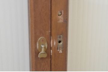 アンティーク建具　レトロな雰囲気が魅力的!!シンプルなデザインのモールガラス戸3枚セット(窓、引き戸)(R-066007)