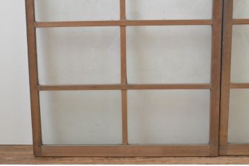 アンティーク建具　シンプルなデザインが魅力のガラス戸2枚セット(引き戸、格子戸、窓)(R-066009)