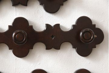 中古　松本民芸家具　お花が連なったようなデザインが可愛らしい壁掛けフック3点セット(帽子掛け、コートハンガー、ウォールハンガー、ウォールフック)(R-066014)