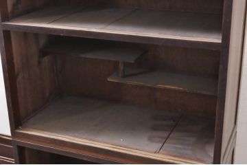 和製アンティーク　前面欅(ケヤキ)材　昭和レトロな雰囲気漂う重ね食器棚(収納棚、戸棚、キャビネット、茶箪笥)(R-066021)