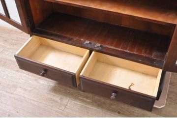 中古　北海道民芸家具　和洋どちらのお部屋にも馴染むブックケース(本箱、書棚、収納棚、戸棚、キャビネット、飾り棚)(R-066030)