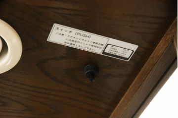 中古　美品　カリモク家具(karimoku)　domani(ドマーニ)　Morganton(モーガントン)　ディスプレイ什器におすすめ!!品のある佇まいが魅力のガラスキャビネット(ガラスケース、キュリオケース、ショーケース、飾り棚、陳列棚、店舗什器)(R-066031)