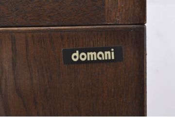 中古　カリモク家具(karimoku)　domani(ドマーニ)　Morganton(モーガントン)　ディスプレイ什器におすすめ!!品のある佇まいが魅力のガラスキャビネット(ガラスケース、キュリオケース、ショーケース、飾り棚、陳列棚、店舗什器)(R-066032)