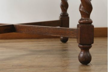 イギリスアンティーク　高級品!!　オーク材　無垢材　上質なつくり込みが魅力のツイストレッグドローリーフテーブル(ダイニングテーブル、エクステンションテーブル、4人掛け、6人掛け、食卓、英国)(R-066039)