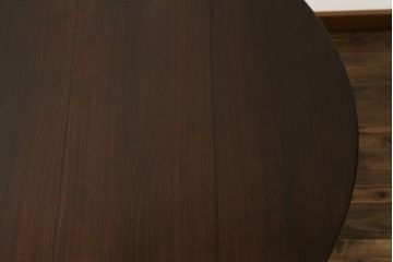 北欧ビンテージ　Kai Kristiansen(カイ・クリスチャンセン)　ローズウッド材の上品な色合いが魅力のエクステンションテーブル(拡張式テーブル、食卓、ダイニングテーブル、4人掛け、6人掛け、8人掛け、丸テーブル、ラウンドテーブル、オーバル型、ヴィンテージ)(R-066041)
