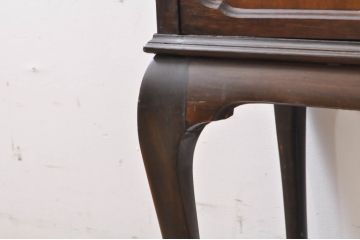 イギリスアンティーク　マホガニー材　上品な佇まいが魅力の引き出し付きキャビネット(キュリオケース、ショーケース、ガラスケース、コレクションケース、飾り棚、収納棚、戸棚、英国)(R-066042)