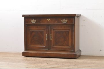 中古　DREXEL HERITAGE(ドレクセルヘリテイジ)　マホガニー材　拡張式天板付き!!高級感溢れる佇まいのサーバー(洋酒棚、カウンターテーブル、収納棚、戸棚、サイドボード、サイドキャビネット)(R-066044)