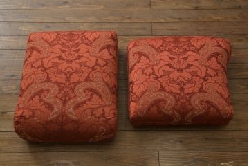 中古　高級輸入家具　ボリューム感のある重厚な佇まいが魅力の1人掛けソファ(一人掛け、アームソファ、椅子、イス)(定価約35万円)(R-066047)