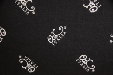 中古　IDC大塚家具取り扱い　イタリア製　本革(レザー)　高級感漂う佇まいが魅力のラウンジチェア2脚セット(1人掛けソファ、一人掛けソファ、アームチェア、椅子、イス)(定価2脚で約60万円)(R-066051)