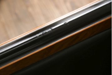 中古　IDC大塚家具取り扱い　イタリア製　本革(レザー)　高級感漂う佇まいが魅力のラウンジチェア2脚セット(1人掛けソファ、一人掛けソファ、アームチェア、椅子、イス)(定価2脚で約60万円)(R-066051)