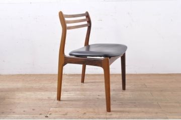 北欧ビンテージ　デンマーク家具　ヴェスタヴィグ・エリクセン(Vestervig Eriksen)　ローズウッド材　無垢材　洗練された佇まいが魅力のダイニングチェア2脚セット(アームレスチェア、椅子、イス、ヴィンテージ)(R-066053)