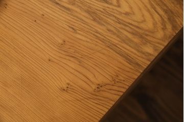 中古　美品　屋久杉　天板一枚板　無垢材　優しい木の温もり溢れるローテーブル(サイドテーブル、文机、座机)(R-066054)