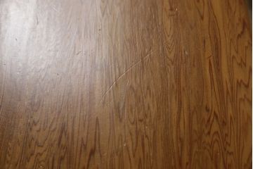 中古　天板一枚板　無垢材　屋久杉材の美しい杢目が目を引くローテーブル(サイドテーブル、文机、座机)(R-066055)