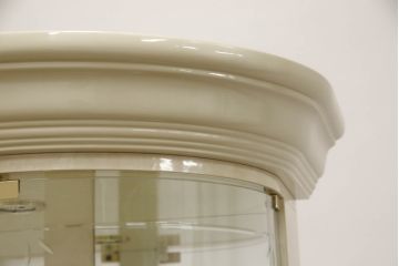 中古　美品!!　イタリア家具　Saltarelli Mobili(サルタレッリモビリ)社　Florence(フローレンス)　大人のエレガントな空間づくりにおすすめなキャビネット(飾り棚、食器棚、カップボード、収納棚、戸棚、ガラスケース、ショーケース、コレクションケース)(定価約41万円)(R-066070)