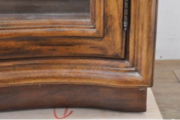中古　DREXEL HERITAGE(ドレクセルヘリテイジ)　Grand Villa(グランドヴィラ)　高級感ある佇まいが目を引くキャビネット(キュリオケース、ガラスケース、ショーケース、飾り棚、陳列棚)(R-066073)