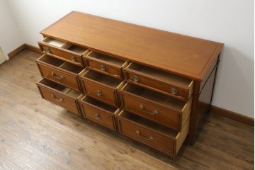中古　DREXEL HERITAGE(ドレクセルヘリテイジ)　Triune(トライユン)　上品な佇まいが魅力のマホガニー材製サイドボード(サイドチェスト、引き出し、ドロワー)(定価約70万円)(R-066077)