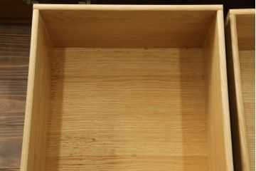 中古　DREXEL HERITAGE(ドレクセルヘリテイジ)　Triune(トライユン)　上品な佇まいが魅力のマホガニー材製サイドボード(サイドチェスト、引き出し、ドロワー)(定価約70万円)(R-066077)