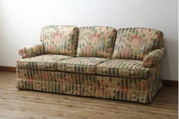 中古　美品　DREXEL HERITAGE(ドレクセルヘリテイジ)　クラシカルな佇まいが魅力の3人掛けソファ(3Pソファ、三人掛けソファ、トリプルソファ、アームソファ)(R-066078)