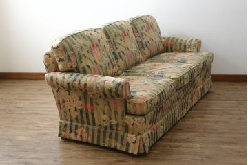 中古　美品　DREXEL HERITAGE(ドレクセルヘリテイジ)　クラシカルな佇まいが魅力の3人掛けソファ(3Pソファ、三人掛けソファ、トリプルソファ、アームソファ)(R-066078)