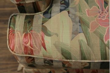 中古　美品　DREXEL HERITAGE(ドレクセルヘリテイジ)　クラシカルな佇まいが魅力の3人掛けソファ(3Pソファ、三人掛けソファ、トリプルソファ、アームソファ)(R-066078)