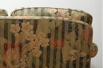 中古　美品　DREXEL HERITAGE(ドレクセルヘリテイジ)　クラシカルな佇まいが魅力の3人掛けソファ(3Pソファ、三人掛けソファ、トリプルソファ、アームソファ)(R-066078)