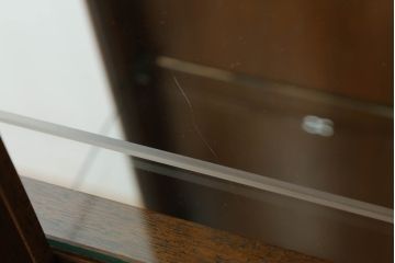中古　DREXEL HERITAGE(ドレクセルヘリテイジ)　FRANCESCA(フランチェスカ)シリーズ　気品溢れる佇まいが魅力のガラスキャビネット(飾り棚、キュリオケース、ショーケース、ガラスケース、コレクションケース)(定価約74万円)(R-066079)